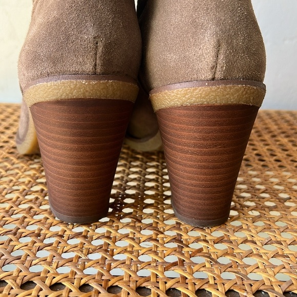 Vince Camuto Parka Brown Suede Ankle Boots - Picture 6 of 8